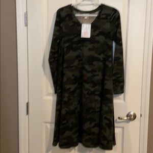 NWT - LULAROE Emily Dress - Camo - xs
